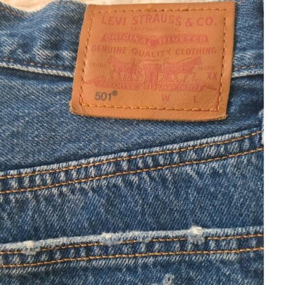 Levi's 501 Original Cropped Ladies Jeans Size 25 W , 26L - Picture 11 of 11